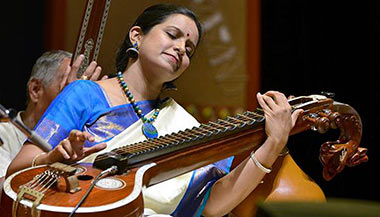 Η διάσημη μουσικός jayanthi Κumaresh